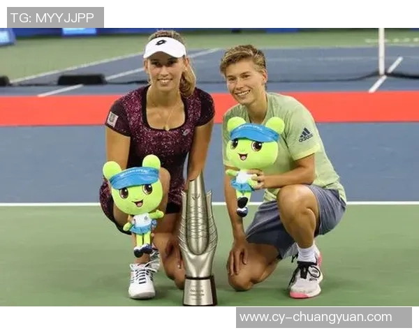 赛后复盘：上海与武汉网球队的团队协作与战术分析探讨