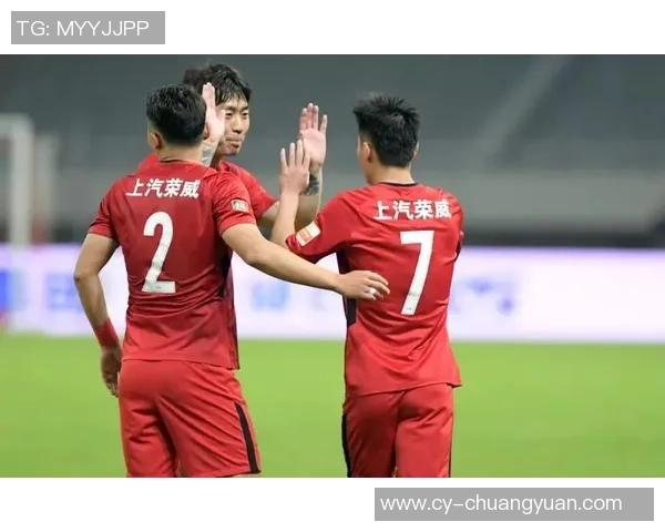 重庆足球队以96分领跑世锦赛积分榜展现强劲实力